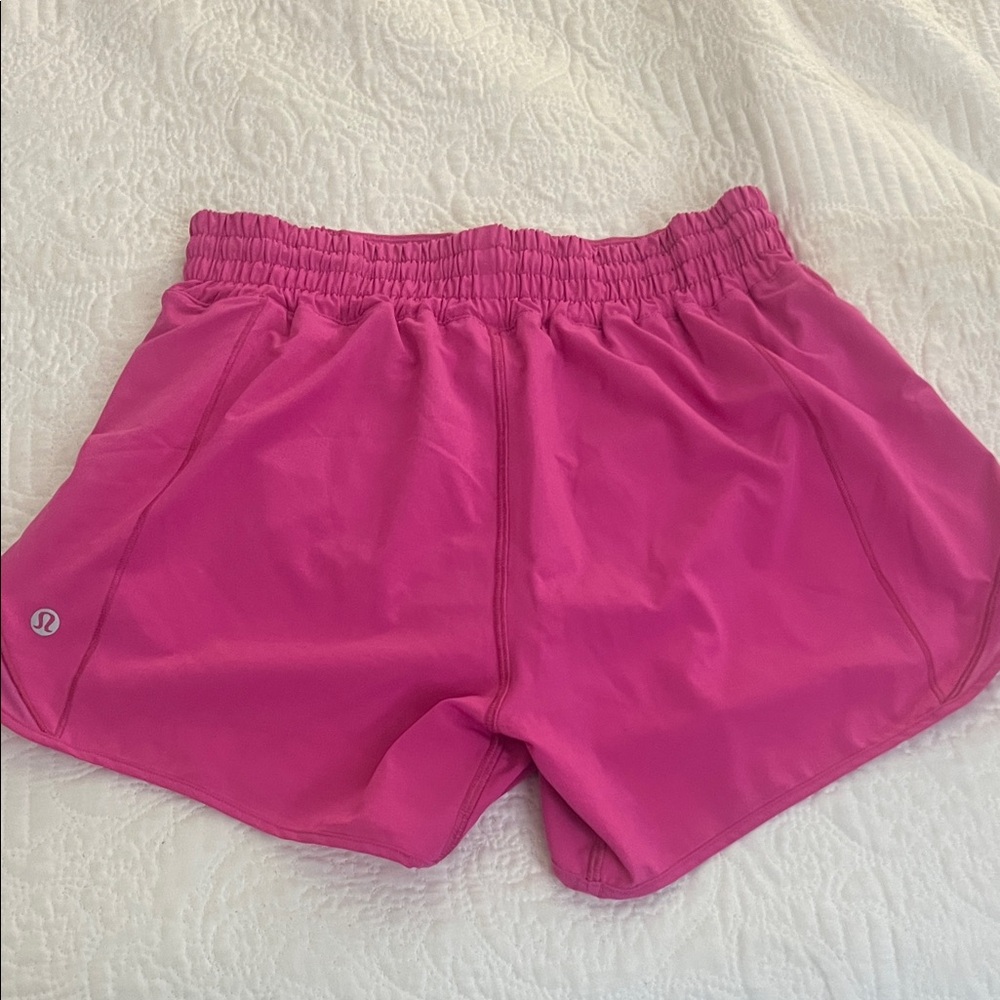 Lululemon Hotty Hot Women's Sonic Pink  Shorts